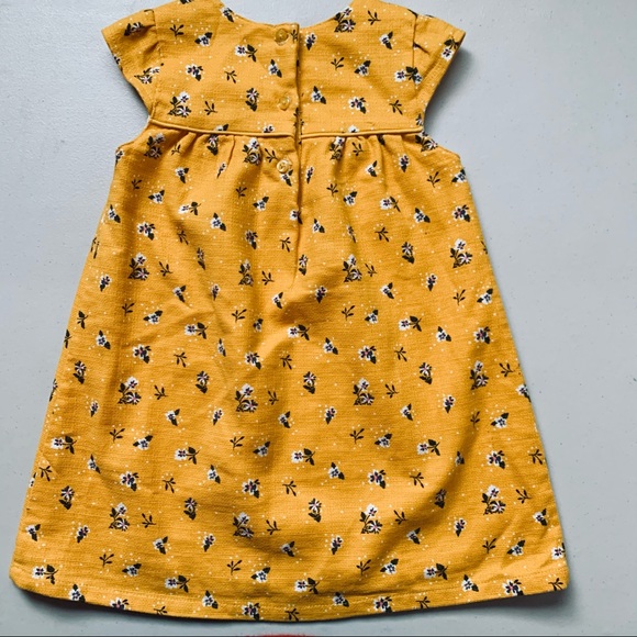 Cute mustard colour toddler dress 24-36 months with floral accents - Picture 7 of 7